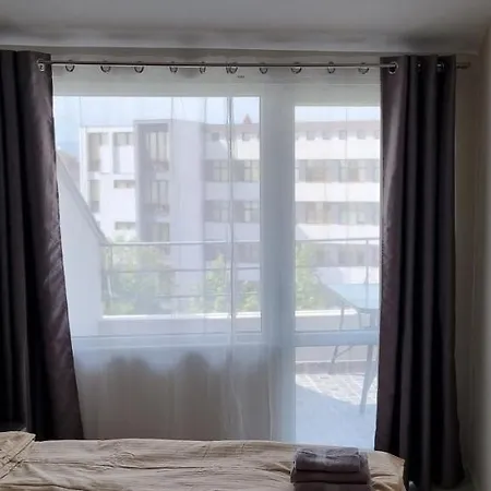 Apartment Sky Apartment: Beachside Retreat Near Old Town *