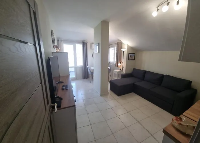 Sky - Location - 2 Minutes To South & South Park - 8 Minutes To Old Town Apartamento