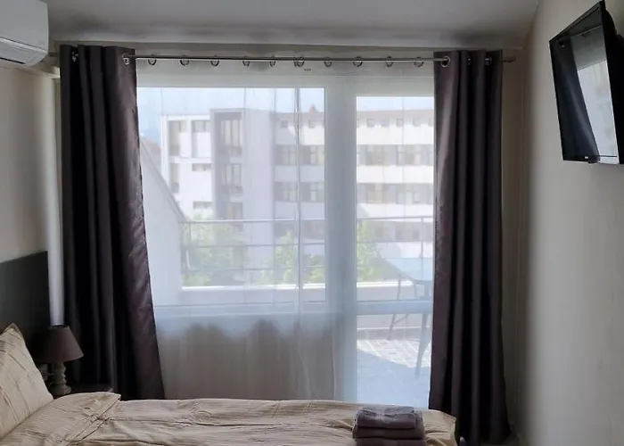 Apartamento Sky - Location - 2 Minutes To South & South Park - 8 Minutes To Old Town *