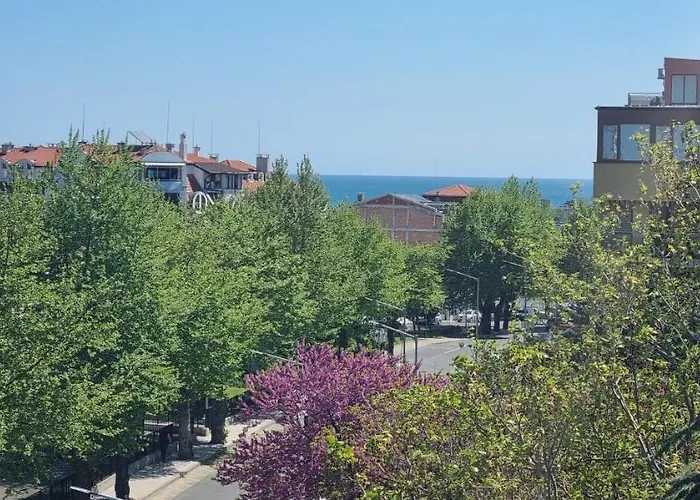 Apartamento Sky - Location - 2 Minutes To South & South Park - 8 Minutes To Old Town